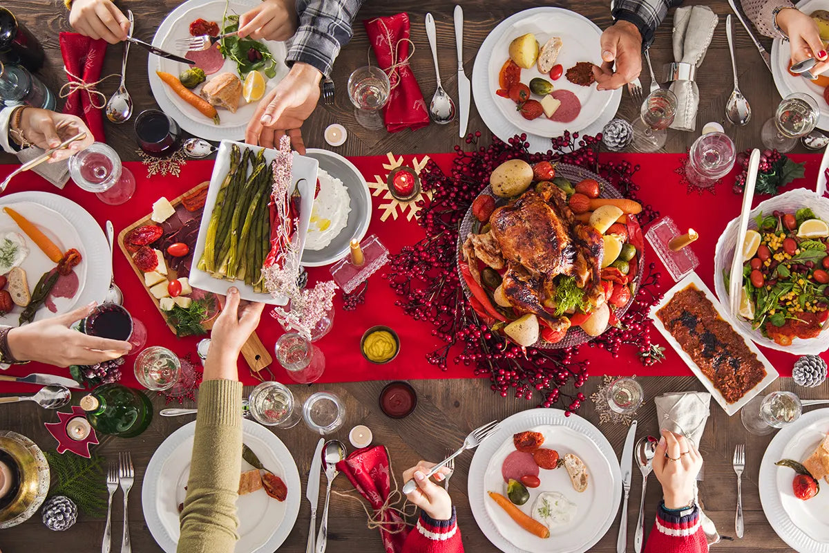 Preoccupato per le abbuffate delle feste? Ecco come superare i problemi di digestione