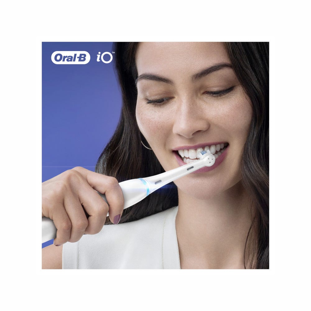 Oral B Testine Di Ricambio Io Ultimate Clean Bianche 2 Pezzi -8