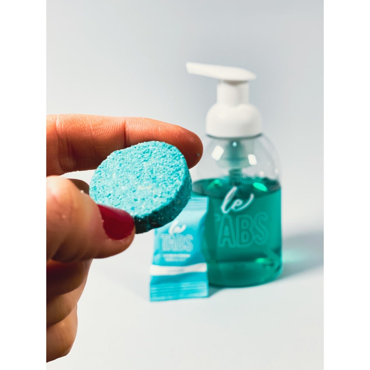 Napkin Letabs Sapone Compresso Starter Kit Dosatore + 3 Tabs Differenti Profumazioni-3