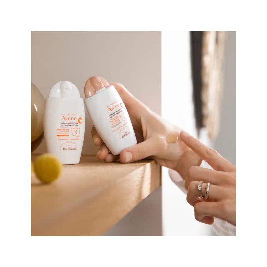 Eau Thermale Avene Solare Fluido Minerale Viso Colorato 40ml SPF50+ -4