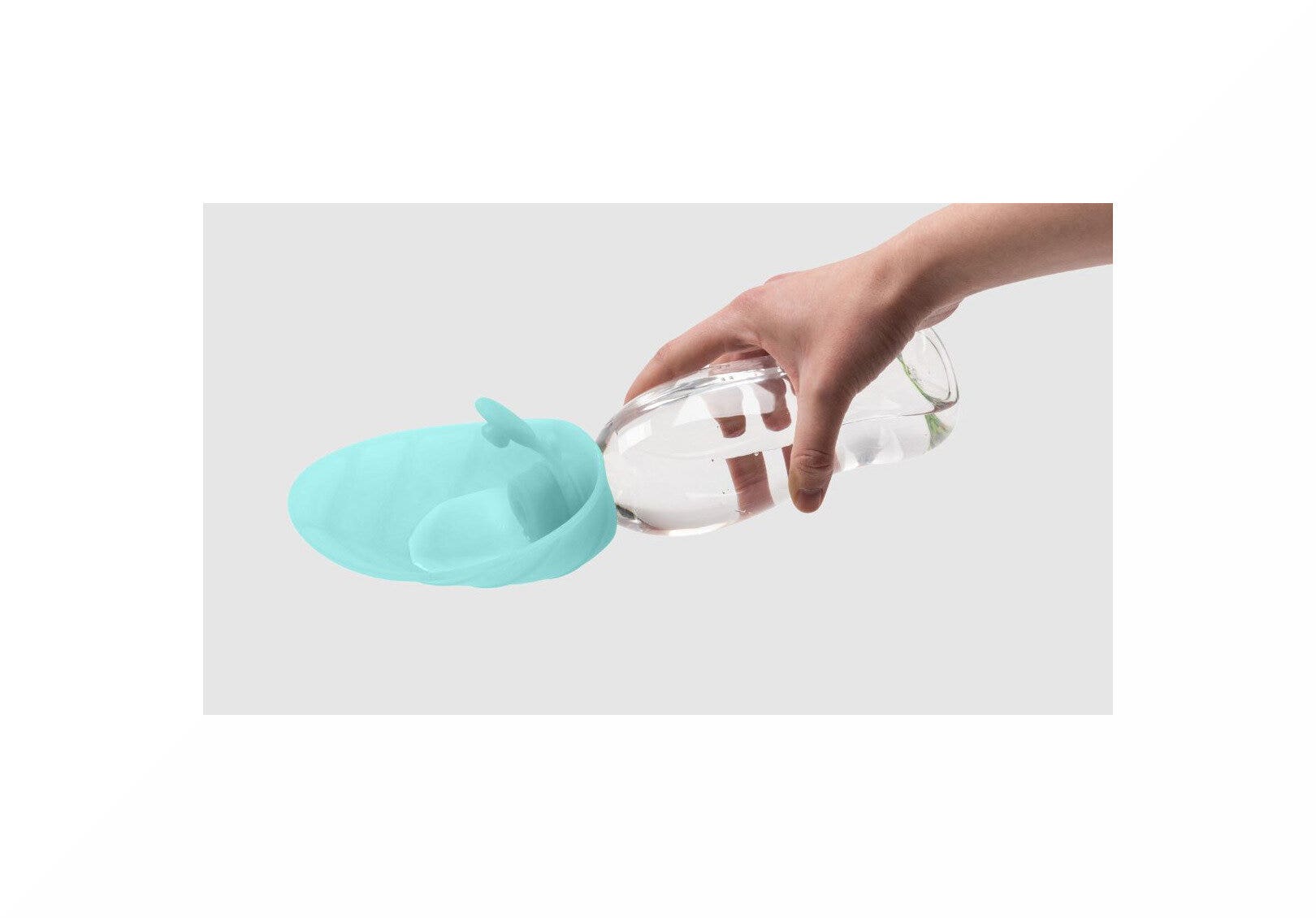 United Pets Leaf Dispenser Acqua Da Viaggio Silicone Colore Verde Acqua Per Cani-3